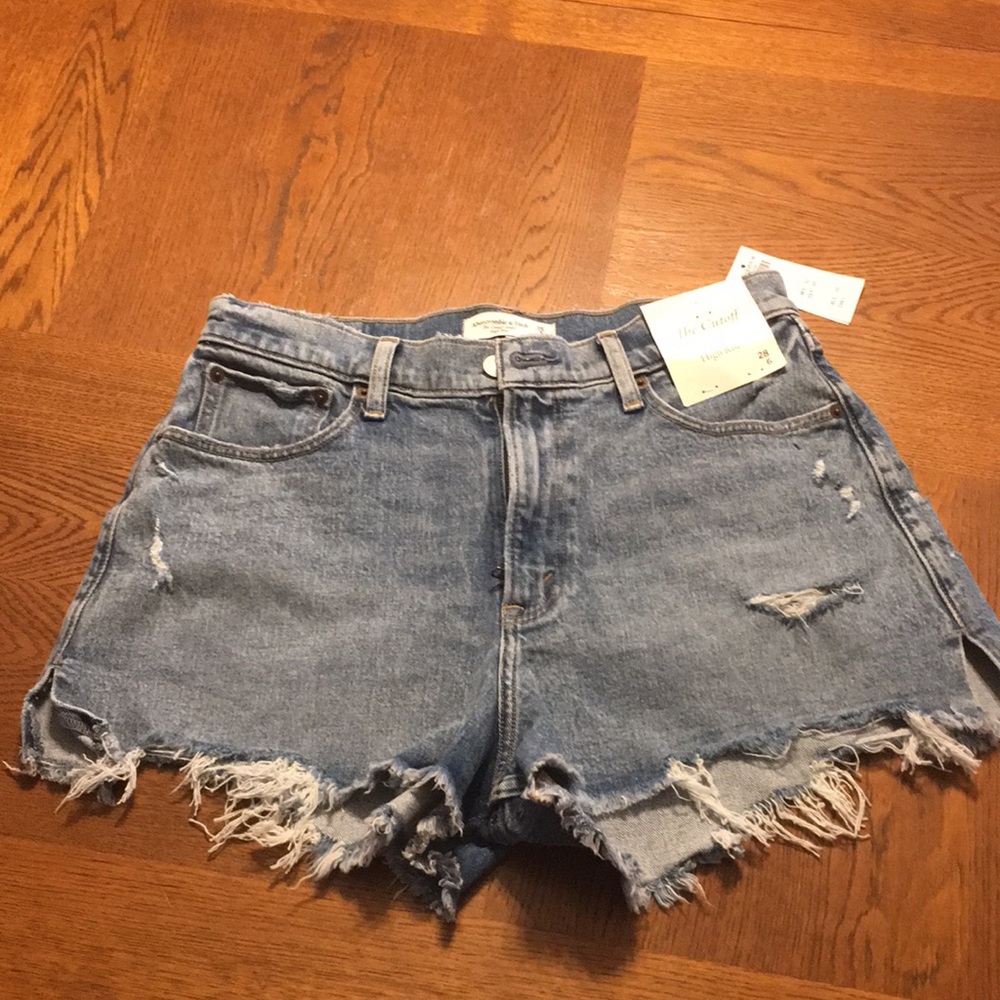 NWT Abercrombie & Fitch cutoff high rise shorts.